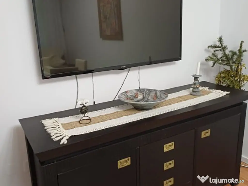 Apartament 4 camere, decomandat, etaj 3/4 - IC Frimu 