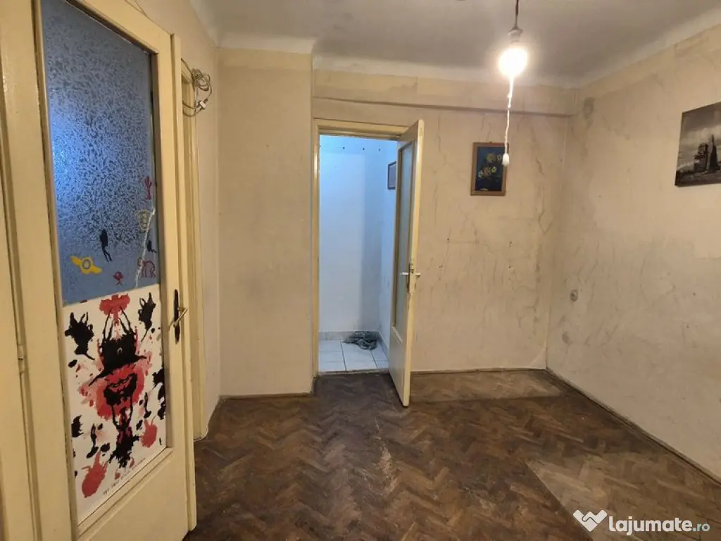 Apartament cu 3 camere - piata Unirii 