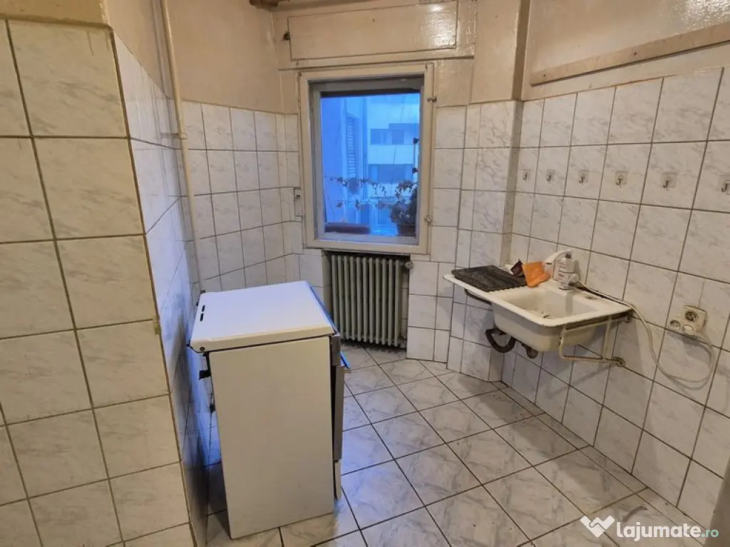 Apartament cu 3 camere - piata Unirii 