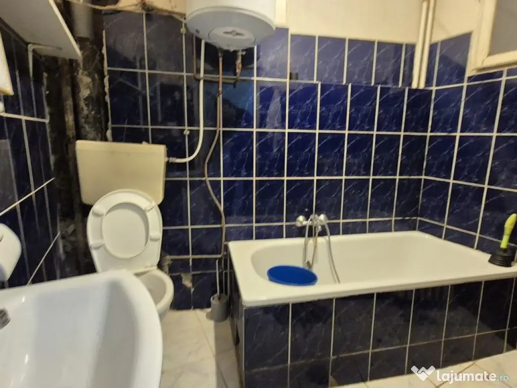 Apartament cu 3 camere - piata Unirii 
