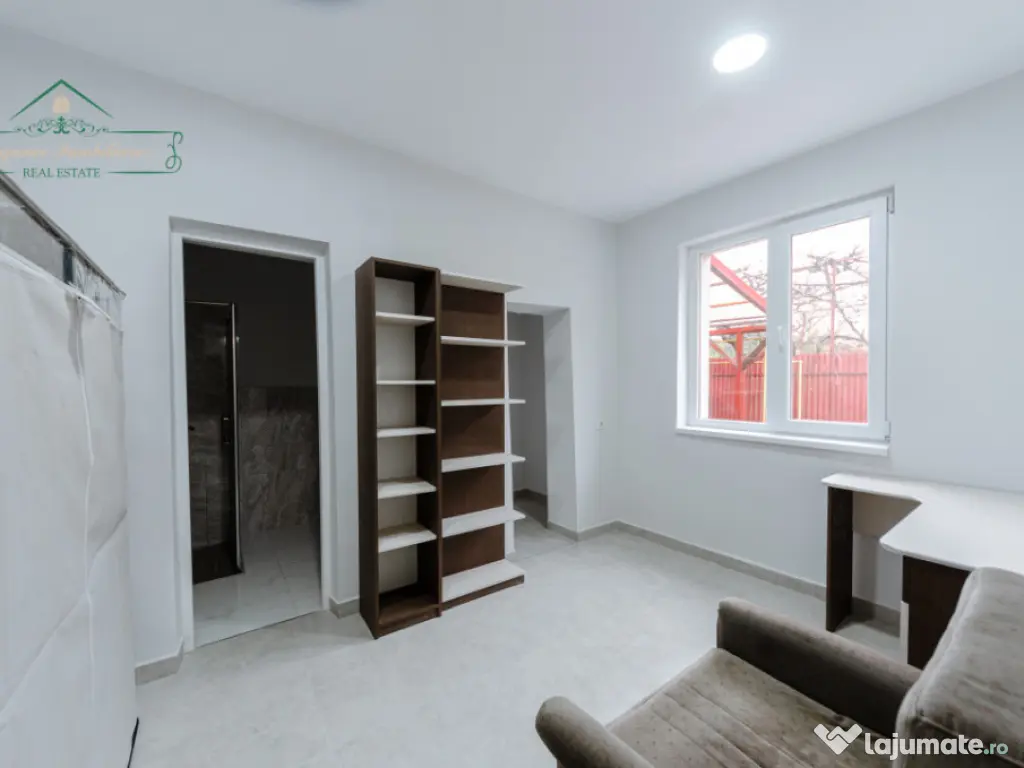 Apartament de inchiriat cu 2 camere la curte comuna, zona Ce 