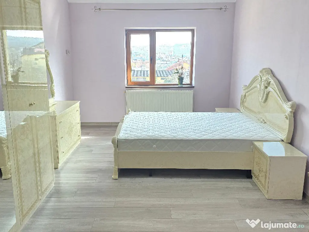 Vand apartament cu 2 camere decomandat in Deva, bloc din anul 2008