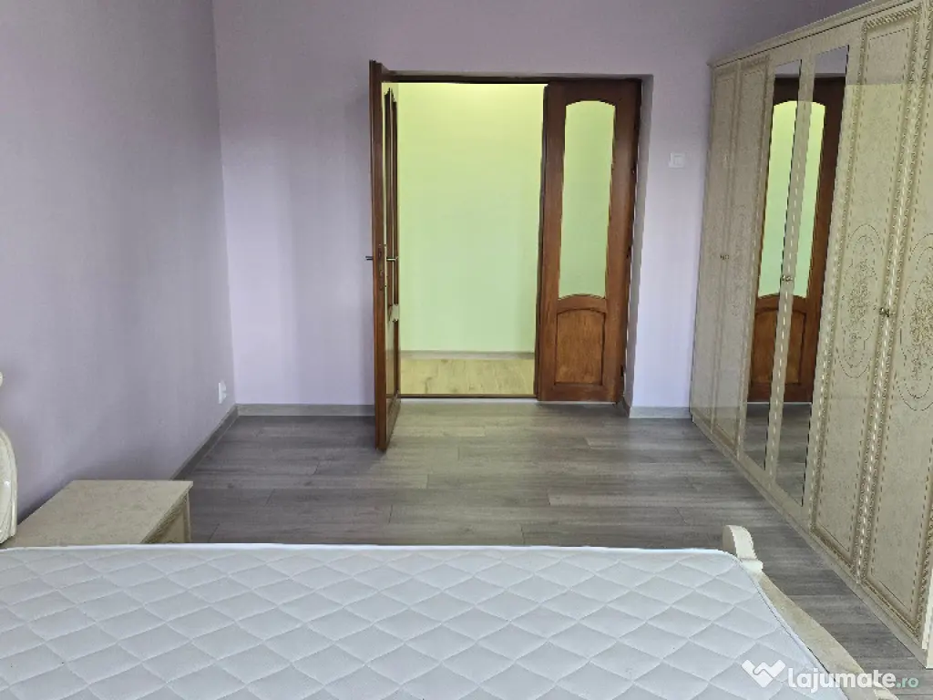 Vand apartament cu 2 camere decomandat in Deva, bloc din anul 2008