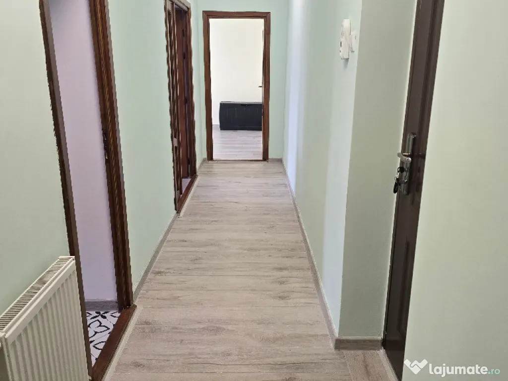 Vand apartament cu 2 camere decomandat in Deva, bloc din anul 2008