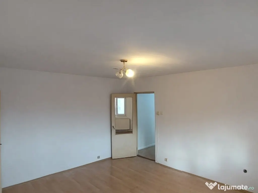 Vând apartament 2 camere 