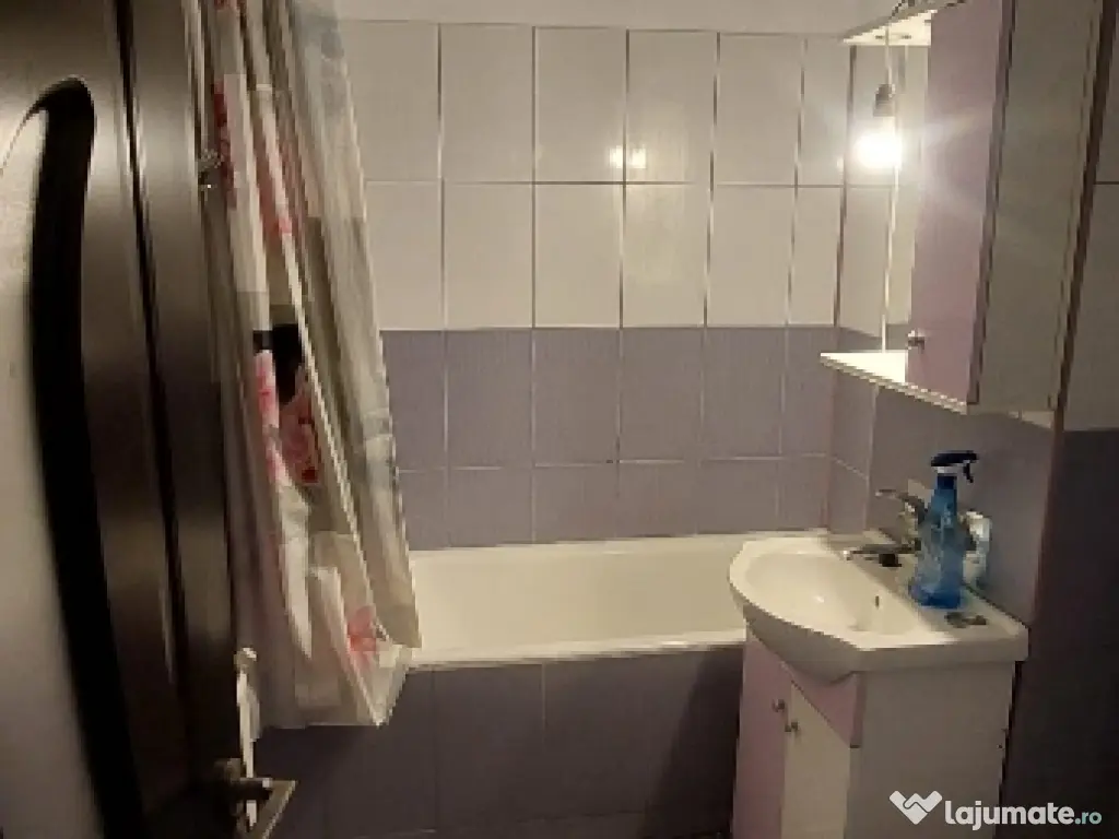 Vând apartament 2 camere 