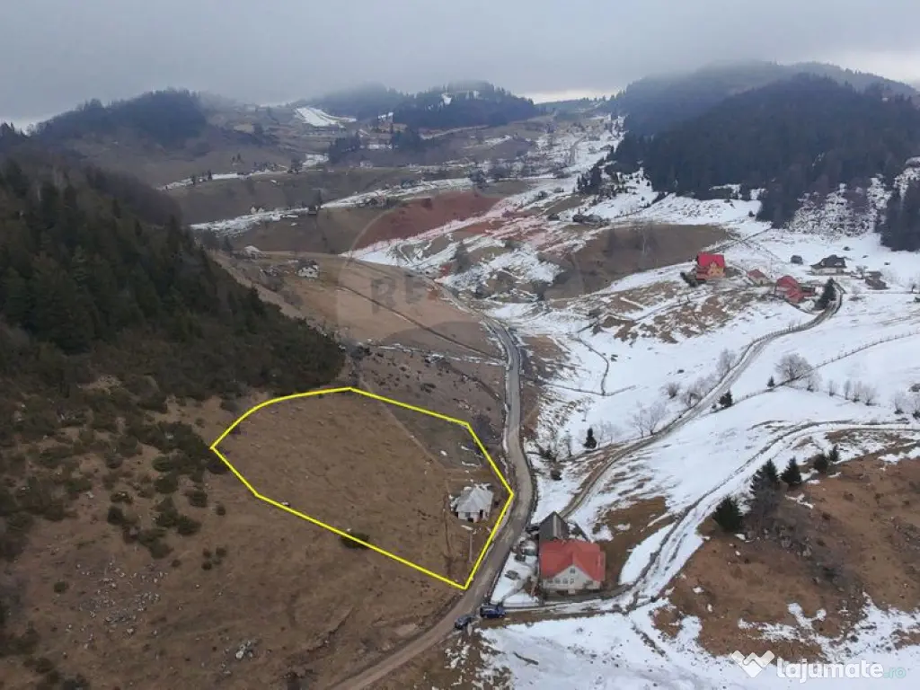 Casă + Teren Intravilan Fundata | Vedere Panoramică | A...