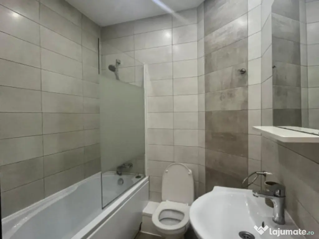 Apartament 3 camere , bloc nou , Radauti 