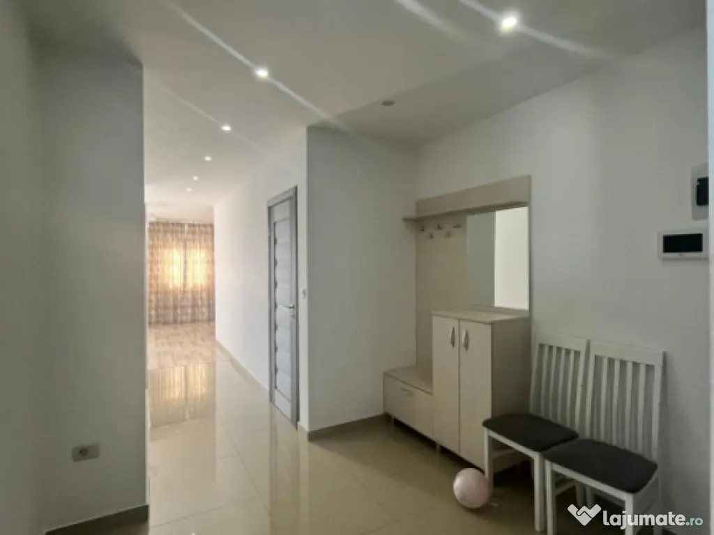 Apartament 3 camere , bloc nou , Radauti 