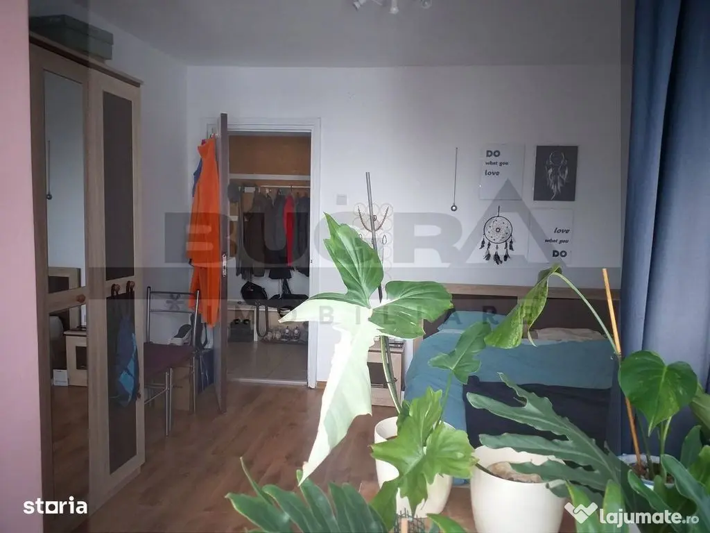 Apartament 2 camere, 46 mp, balcon, zona Parang 