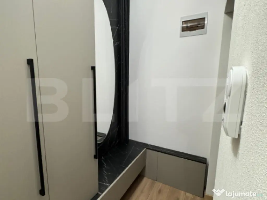 Apartament modern cu 3 camere, 60 mp, parcare, zona Eroilor 