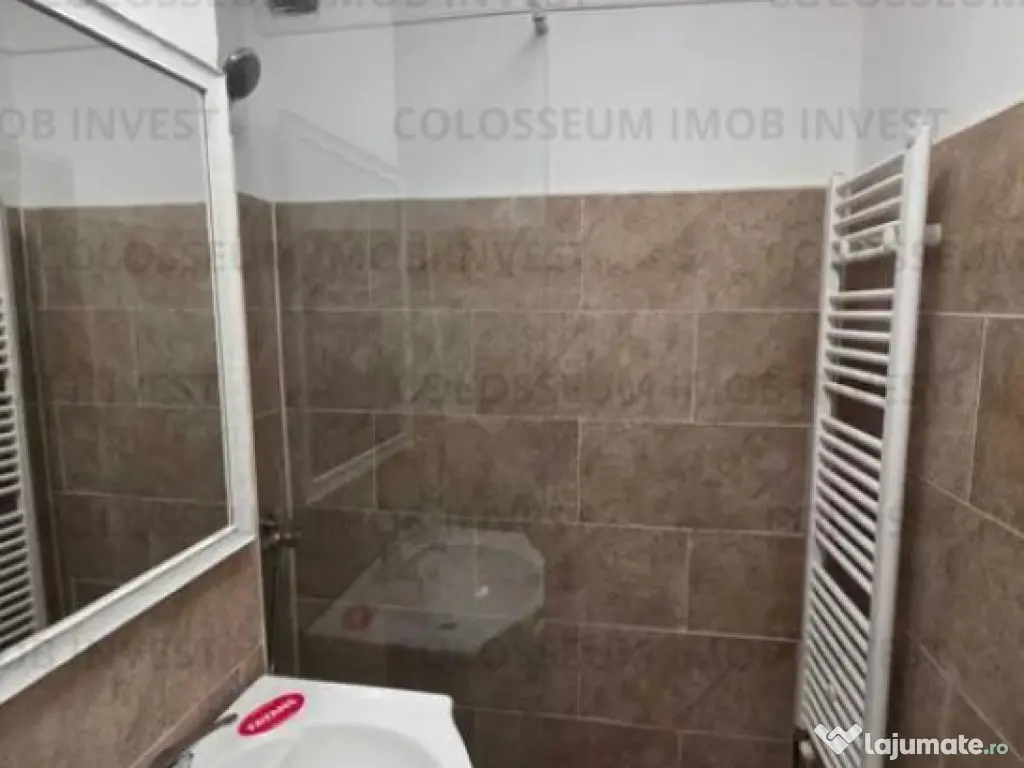 Garsoniera decomandata - zona Astra 