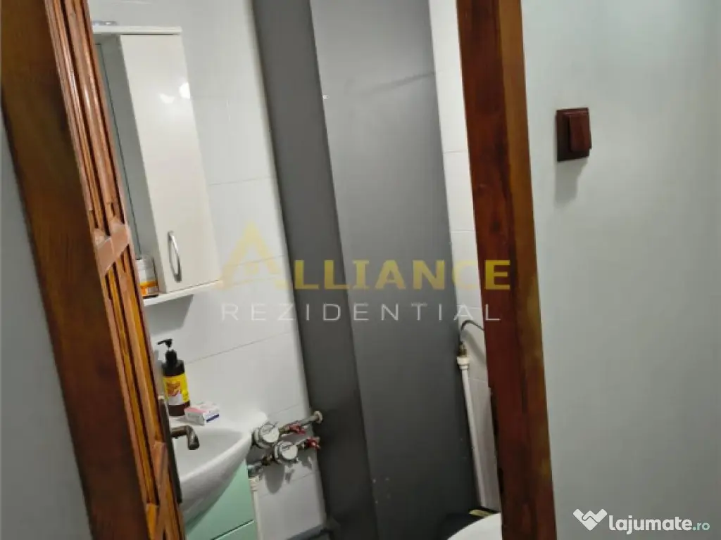 Apartament 3 camere 2 bai etaj 1 Aparatorii Patriei 