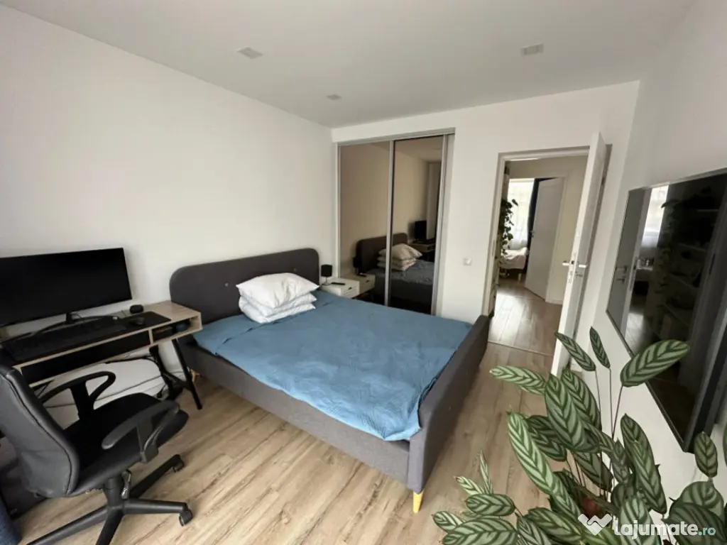 Casa cu 4 camere, moderna, 115 mp, 3 parcari, zona Terra 