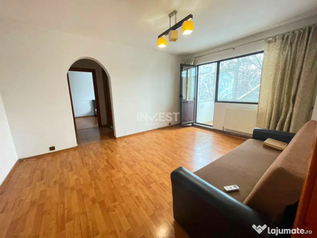 Apartament 2 camere-52 mp-Pod de Piatra-etaj intermediar 