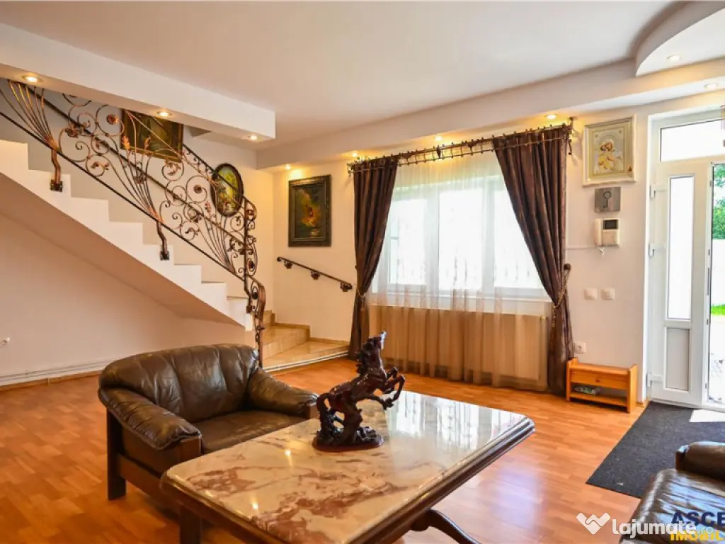 FILM 3D! Casa adaptabila, 250 mp teren, loc parcare, Centra 