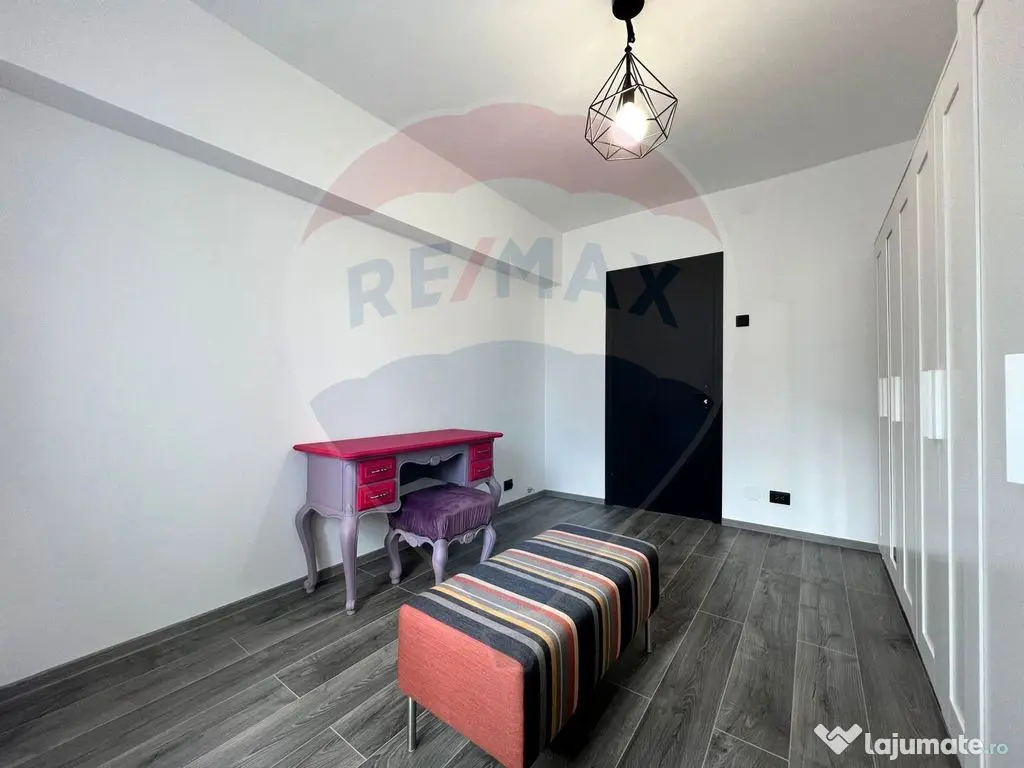 Apartament spațios de închiriat, strada Năsăud, bloc ... 
