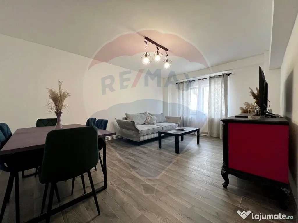 Apartament spațios de închiriat, strada Năsăud, bloc ... 