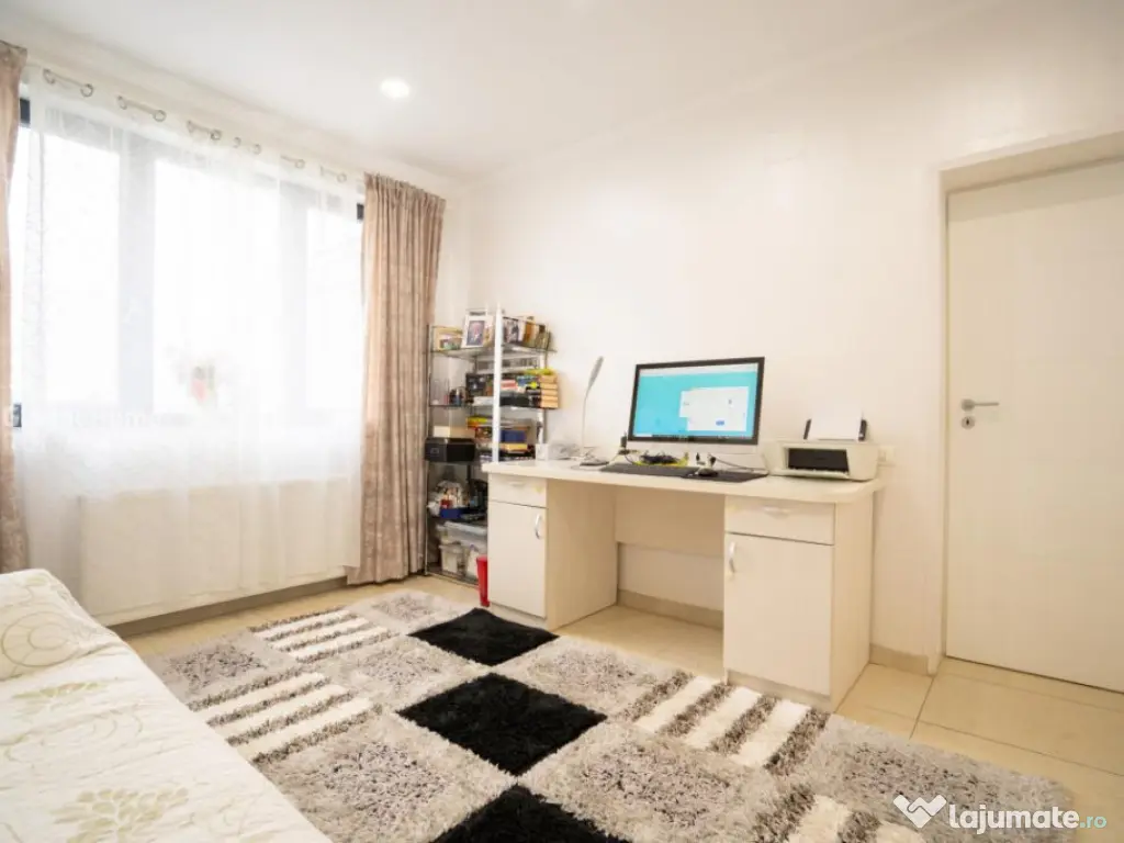 Pantelimon | Vila 8 Camere 556 MP + Teren 1038 MP + Garaj | 