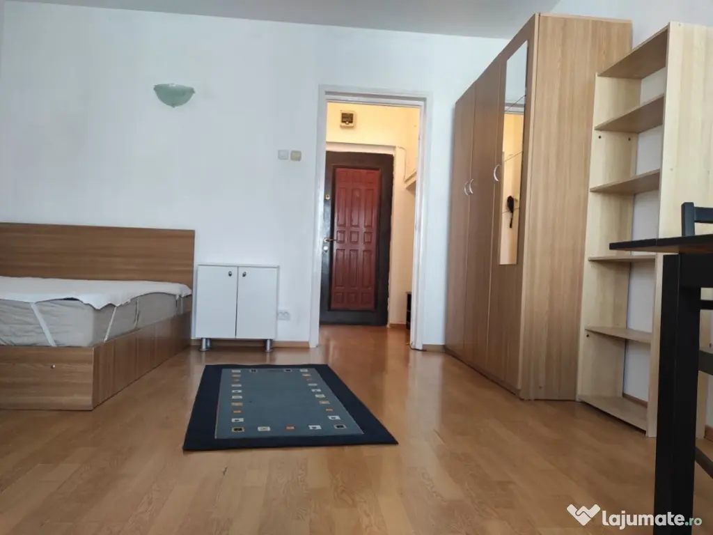 Dristor chiar la metrou etaj 9 