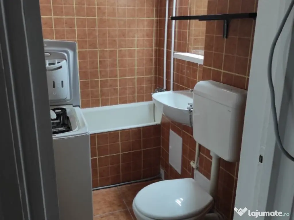 Dristor chiar la metrou etaj 9 