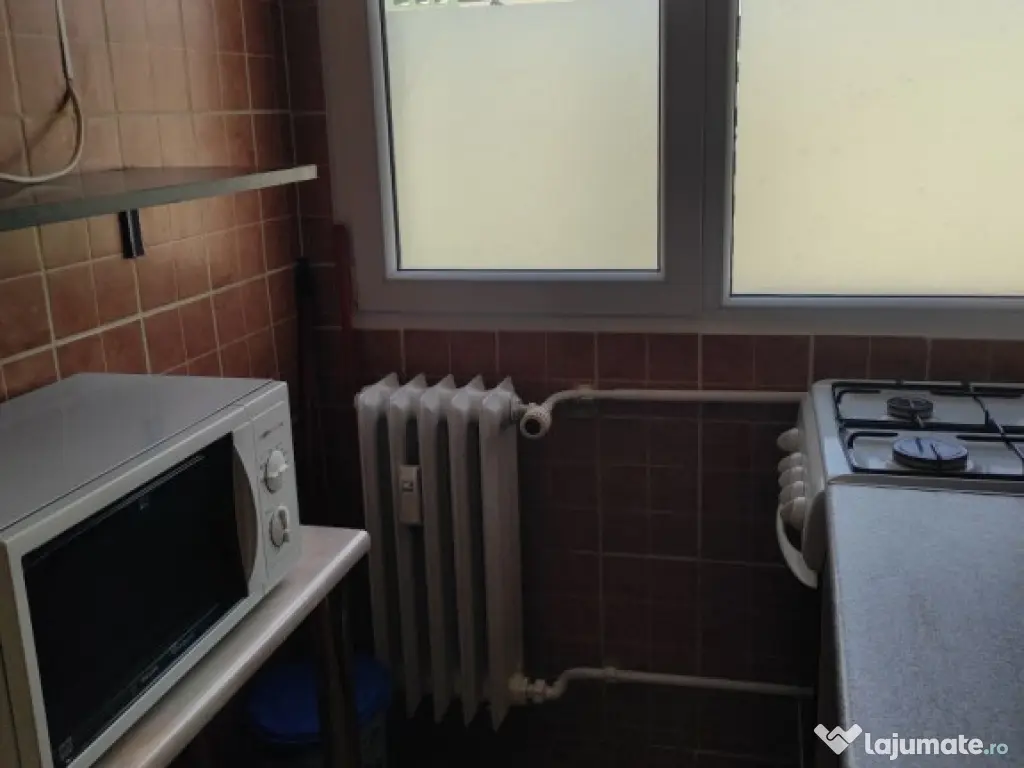 Dristor chiar la metrou etaj 9 