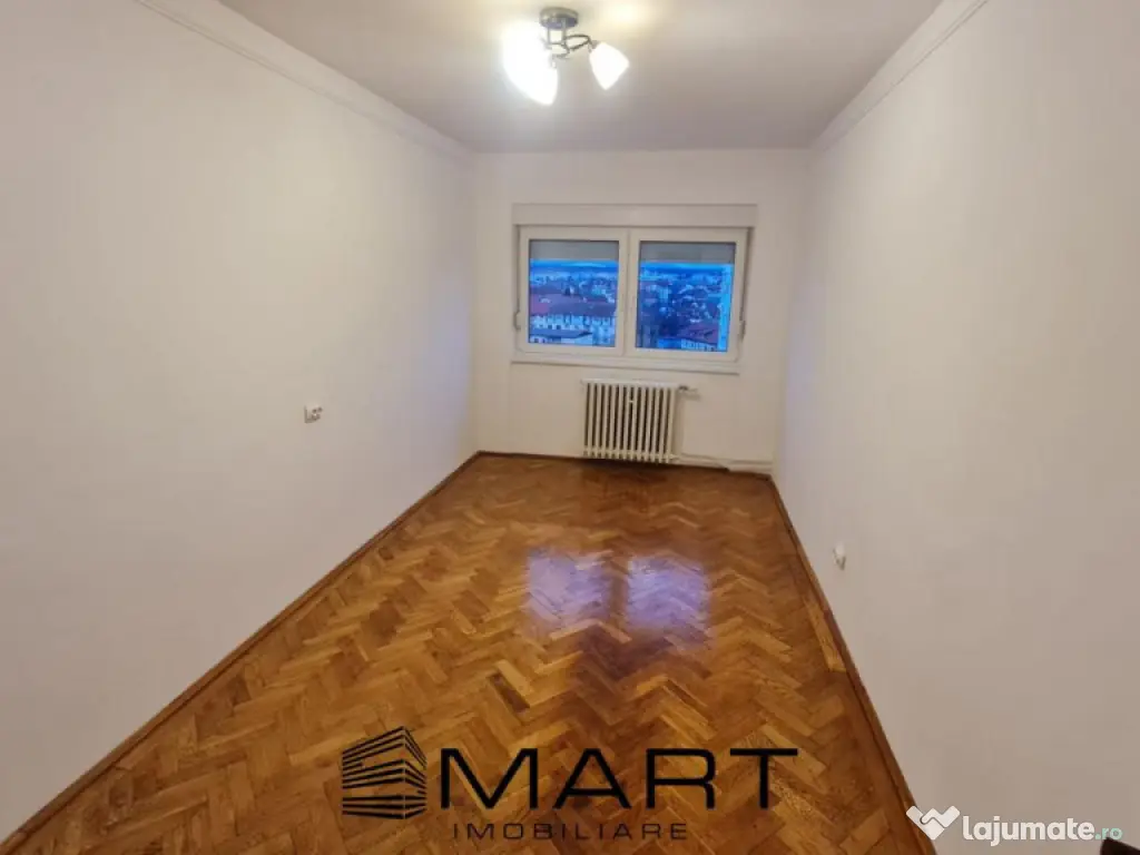Apartament 3 camere zona Mihai Viteazul 