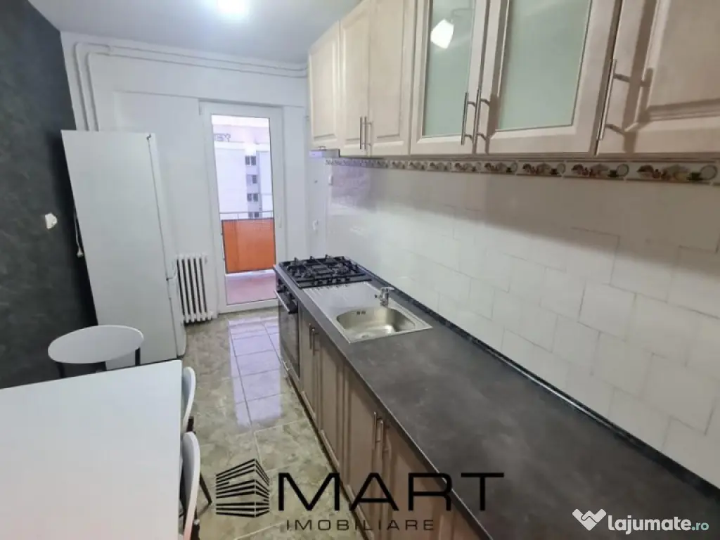 Apartament 3 camere zona Mihai Viteazul 