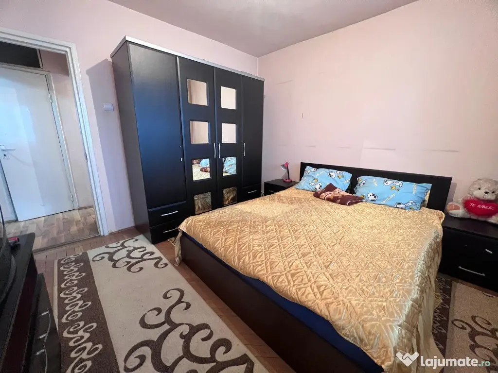 Apartament 2 camere,decomandat,zona Gojdu-Piata Centrala