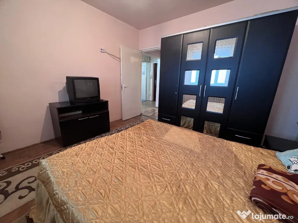 Apartament 2 camere,decomandat,zona Gojdu-Piata Centrala