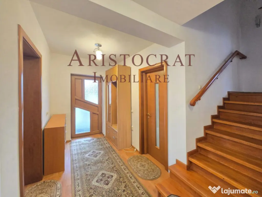 Vila 5 camere cu piscina