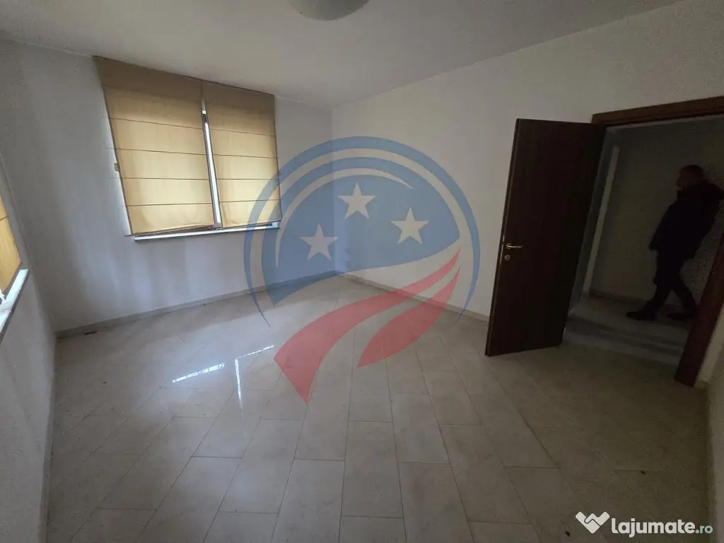 Oportunitate investiție: Vilă cu 4 unități independen... 