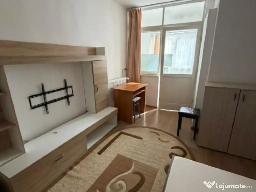 Garsoniera semidecomandata, etaj 1/4,Podul Electro, zona Lap 