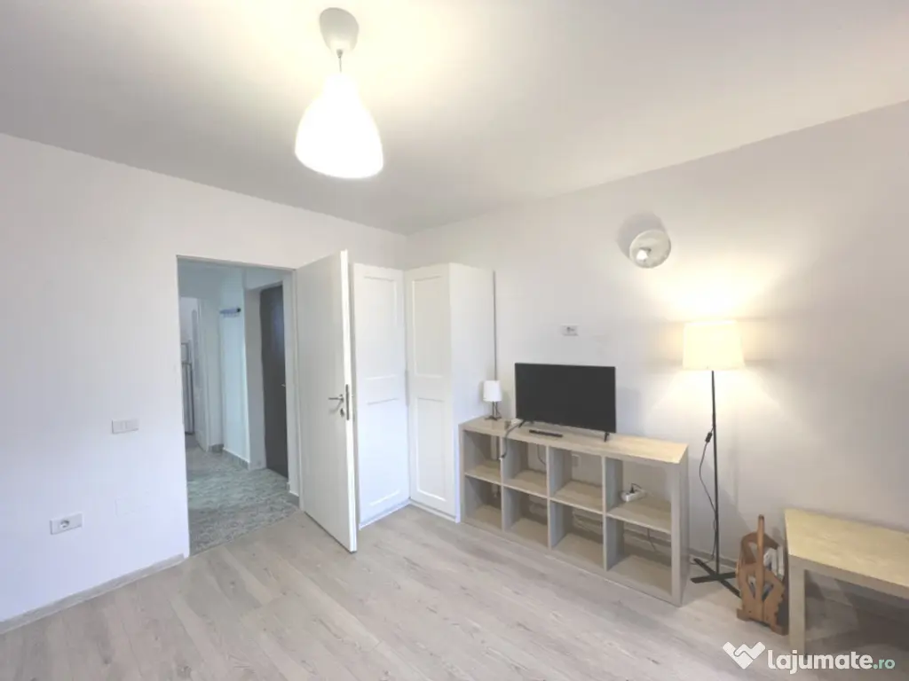 Garsoniera Popesti Leordeni – Zona de case. Parcare. 