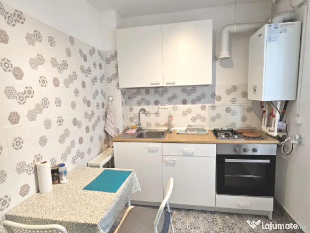 Garsoniera Popesti Leordeni – Zona de case. Parcare. 