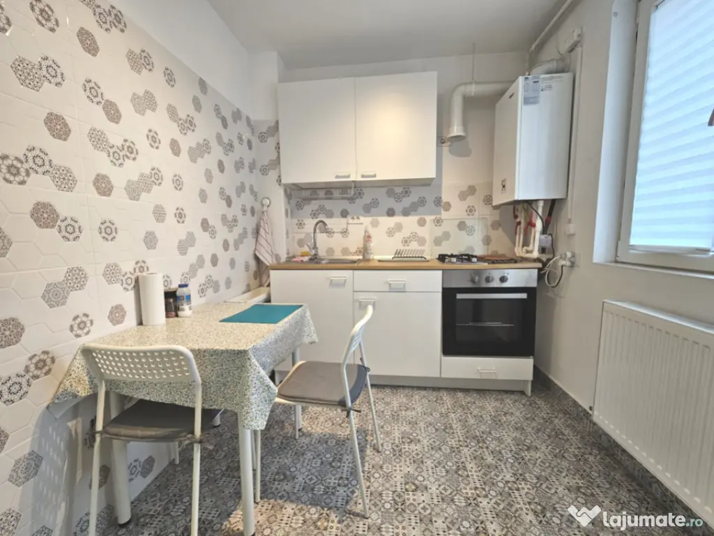 Garsoniera Popesti Leordeni – Zona de case. Parcare. 
