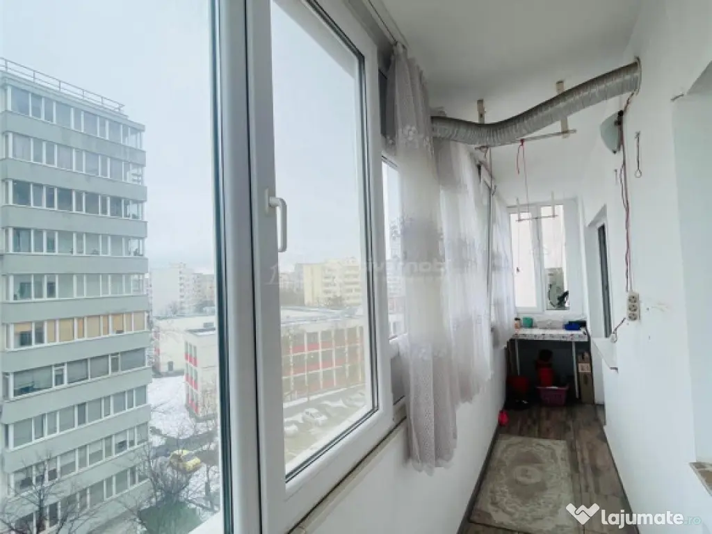 2 camere semidec. - loc parcare - Auchan Vitan 