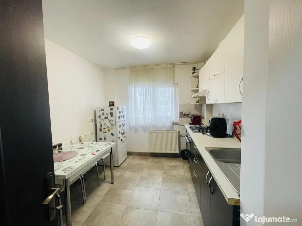 2 camere semidec. - loc parcare - Auchan Vitan 