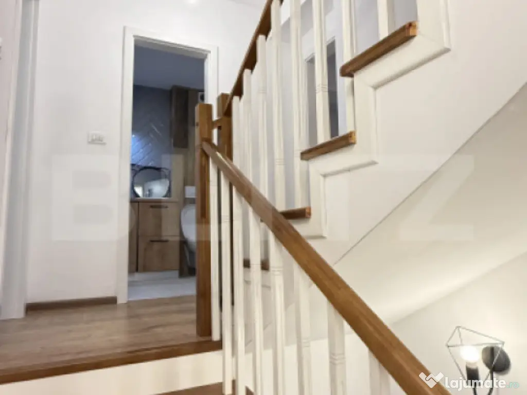 Casă înșiruită cu 5 camere | Lux | Tractorul |curte prop 