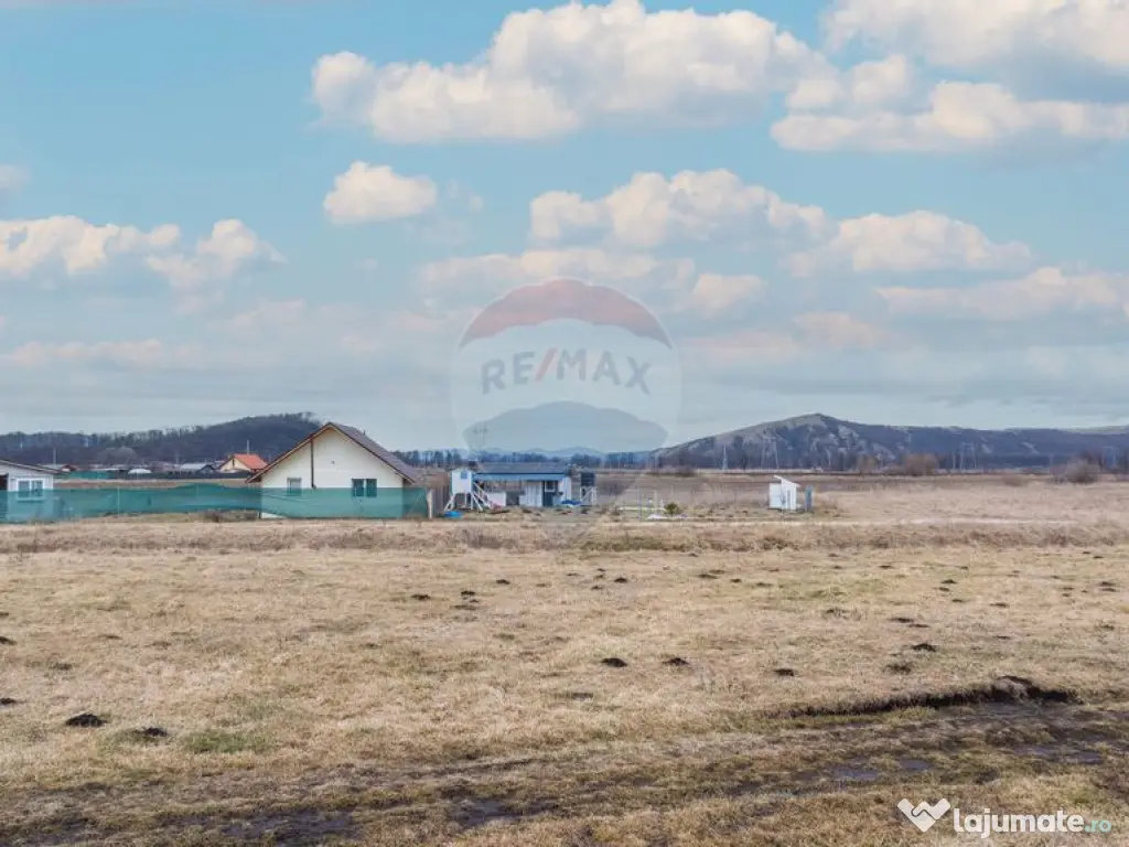 Teren intravilan de vânzare în Hărman – zonă în pl... 