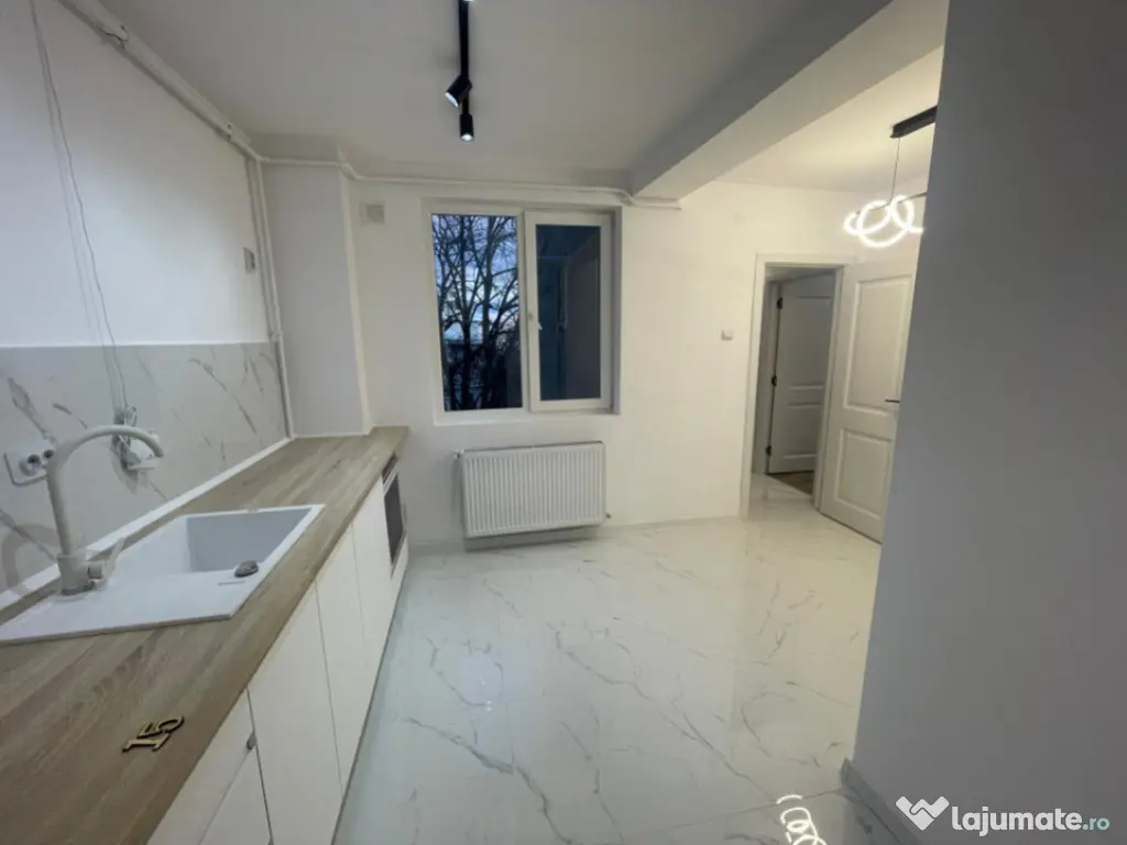 Apartament 3 camere, 65,85 mp, renovat recent, centrală pr