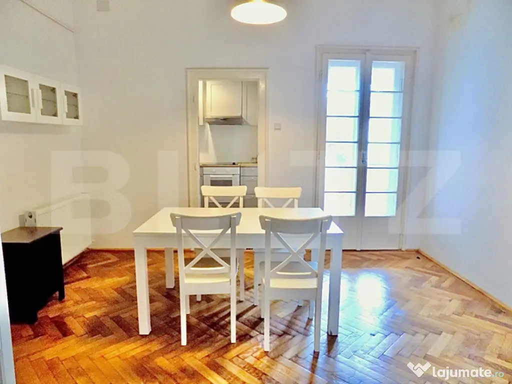 Apartament 3 camere, 93 mp + terasa, zona Medicina