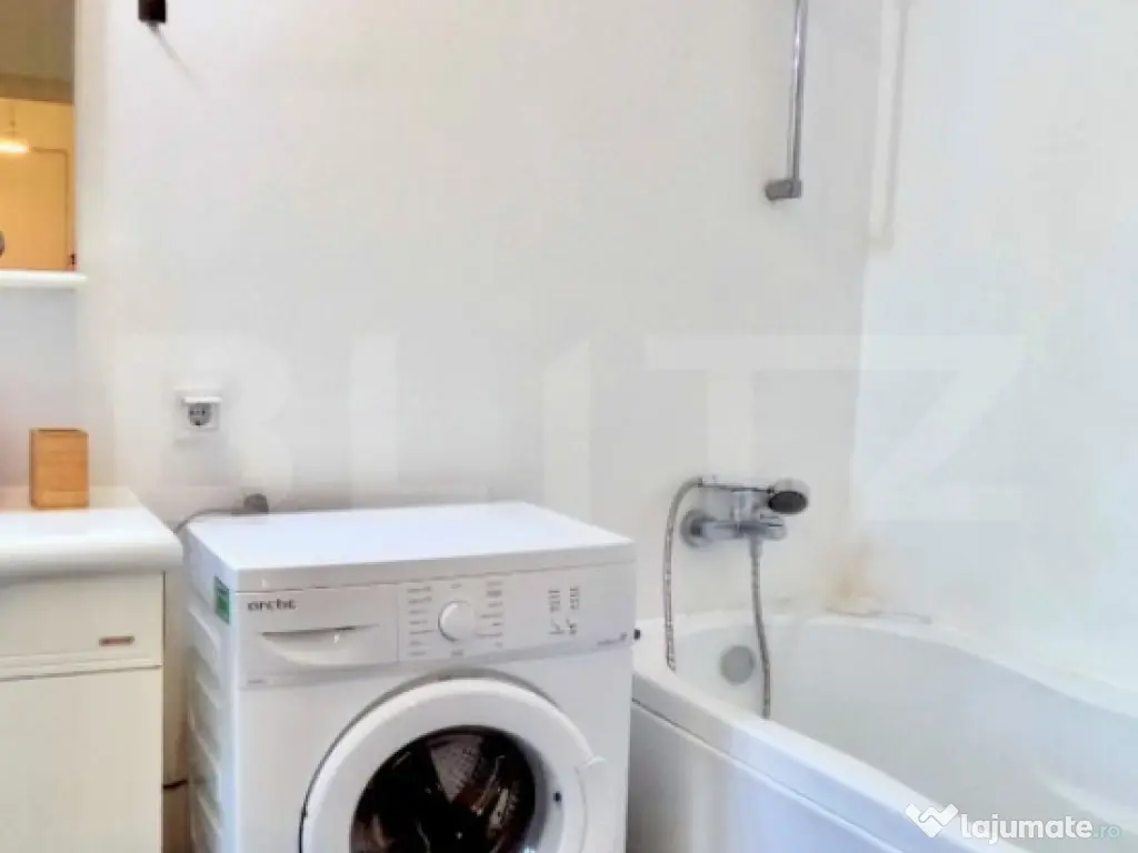 Apartament 3 camere, 93 mp + terasa, zona Medicina