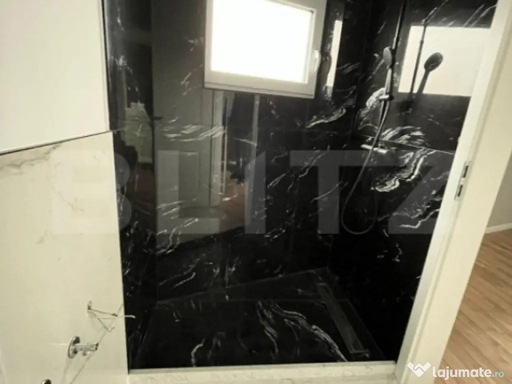 Casa, 5 camere cu parcare si gradina, zona Voronet 