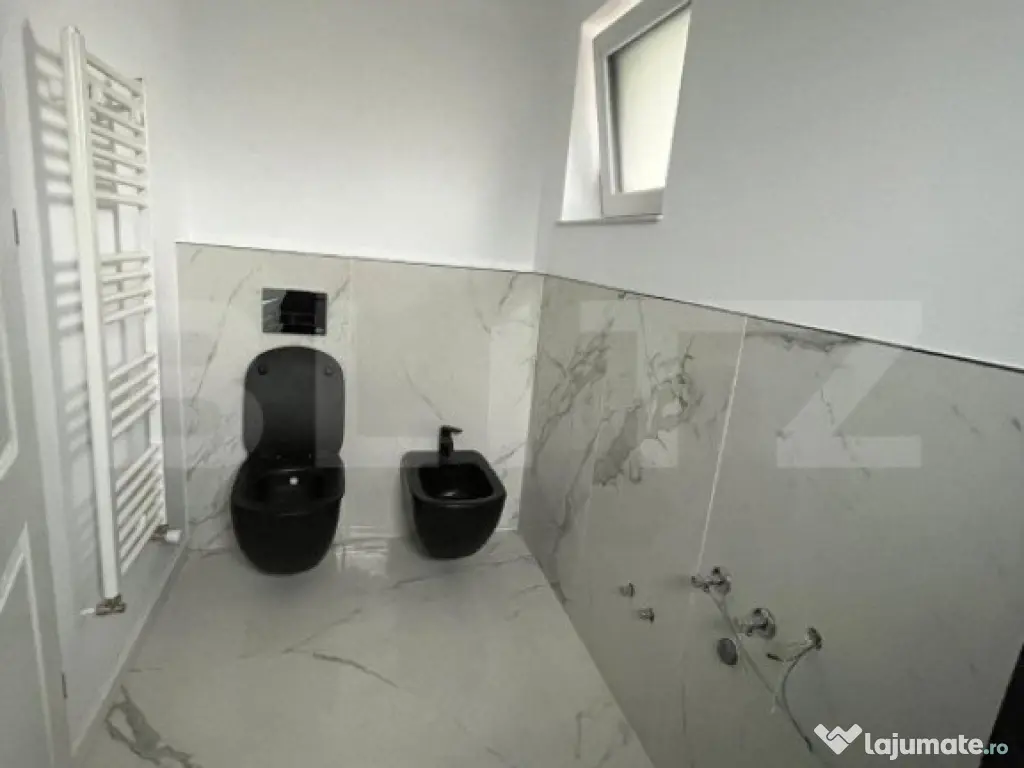 Casa, 5 camere cu parcare si gradina, zona Voronet 