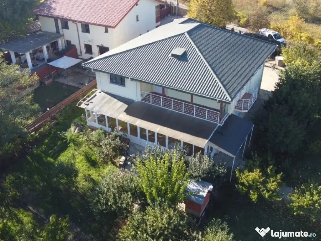 Vila Premium de inchiriat Bucium – 350 mp, ideal Firma / Corporate