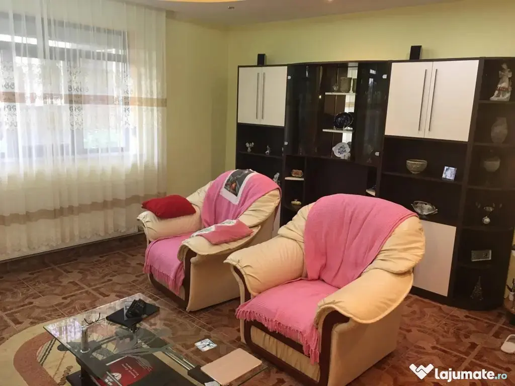 Vila Premium de inchiriat Bucium – 350 mp, ideal Firma / Corporate