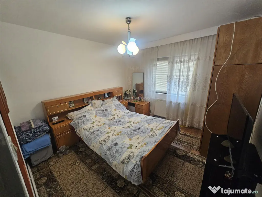 Resita, 2 Cam. Dec., Mobilat Utilat, Calea Timisoarei 