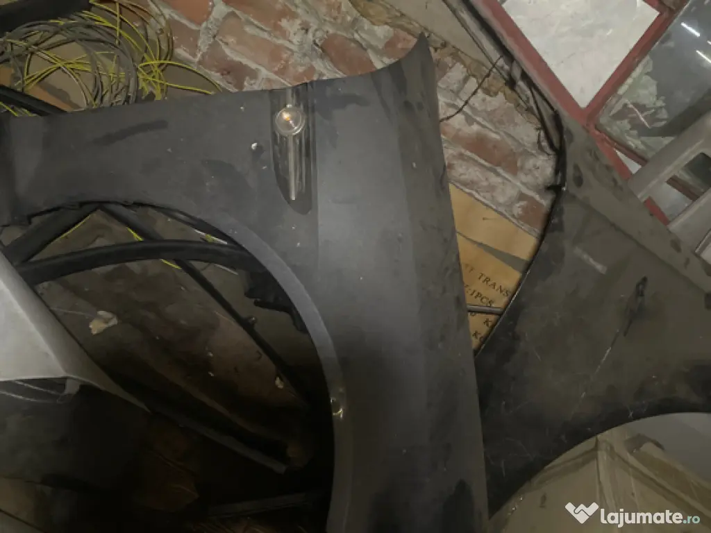 Aripă dreapta gri Hyundai coupe an 2008