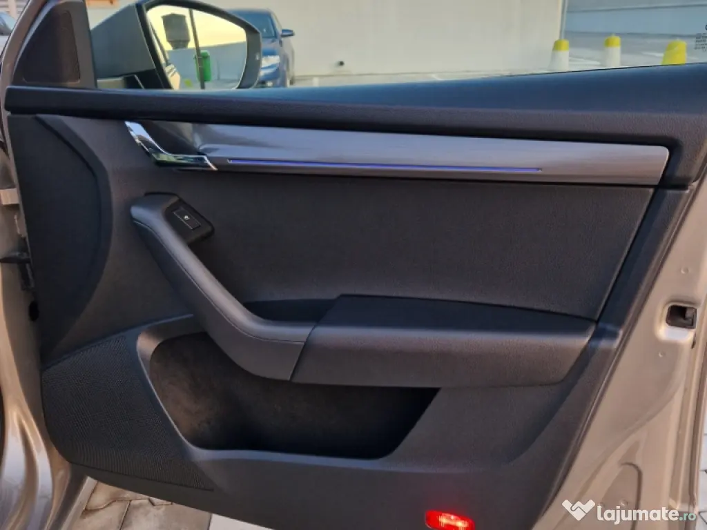 Skoda Octavia 2.0TDI DSG: 15600€ 